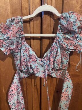 Floral Puff-Sleeve Tie-Front Crop Top - Mint & Pink